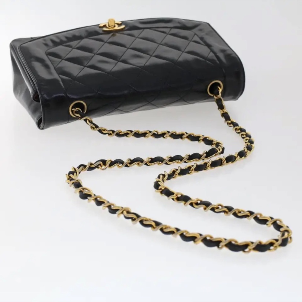 CHANEL DIANA Single Flap Quilted Patent Leather Bag - Picture 10 of 15